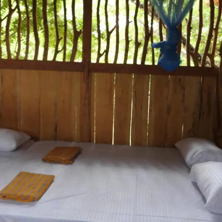 Yala Village Eco Tree House Tissamaharama Extérieur photo
