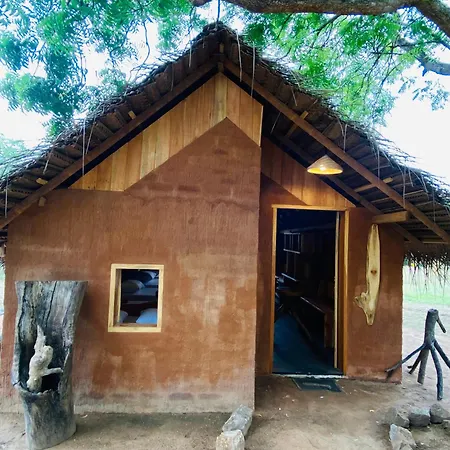 Yala Village Eco Tree House Tissamaharama Extérieur photo