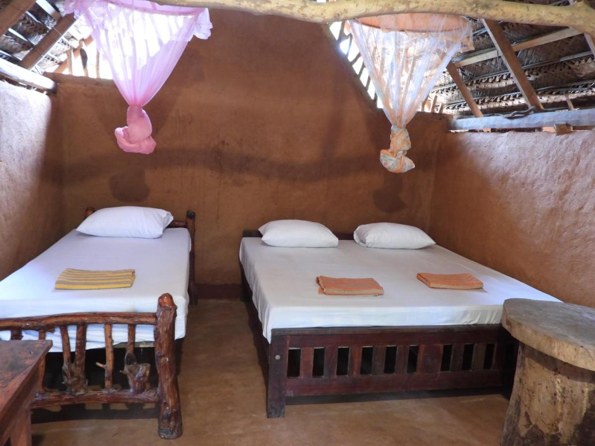 Lodge Yala Village Eco Tree House *