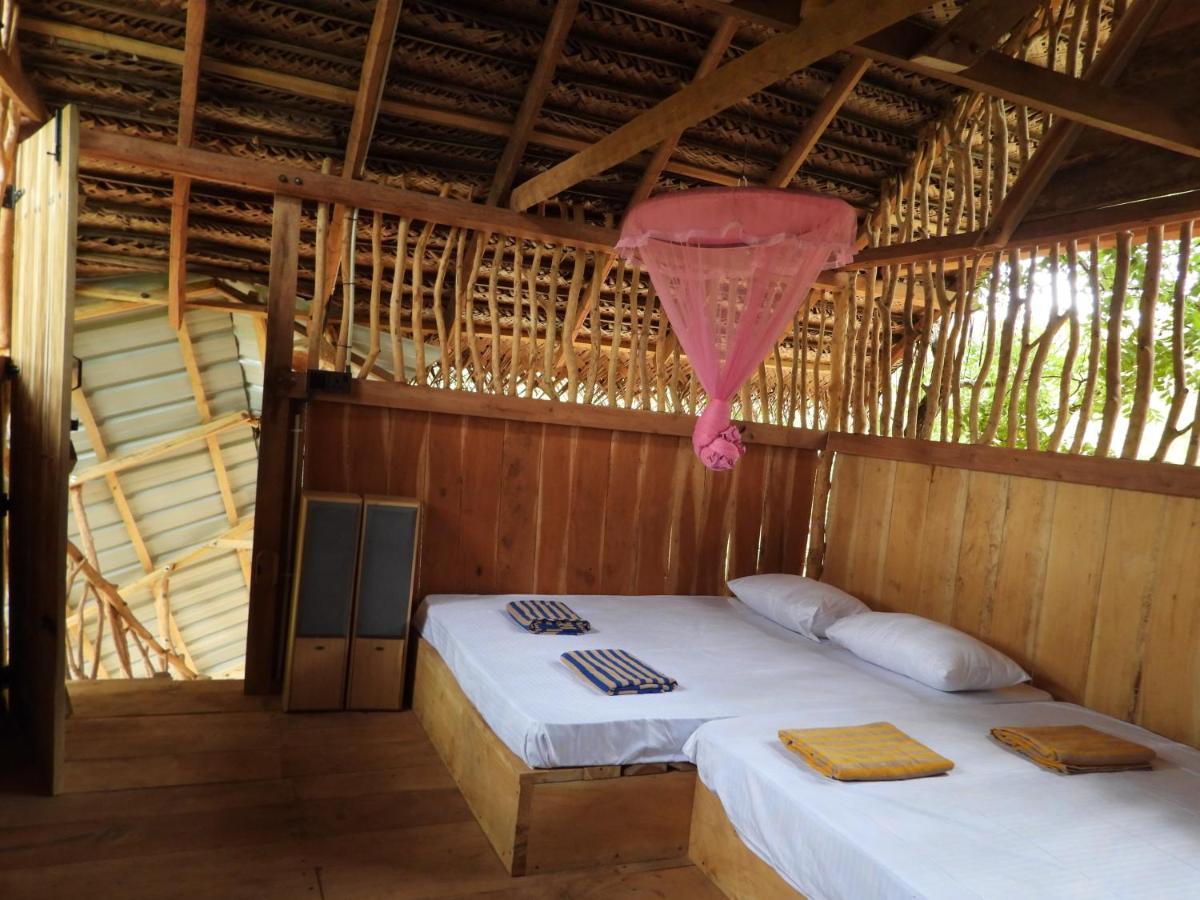 Yala Village Eco Tree House *